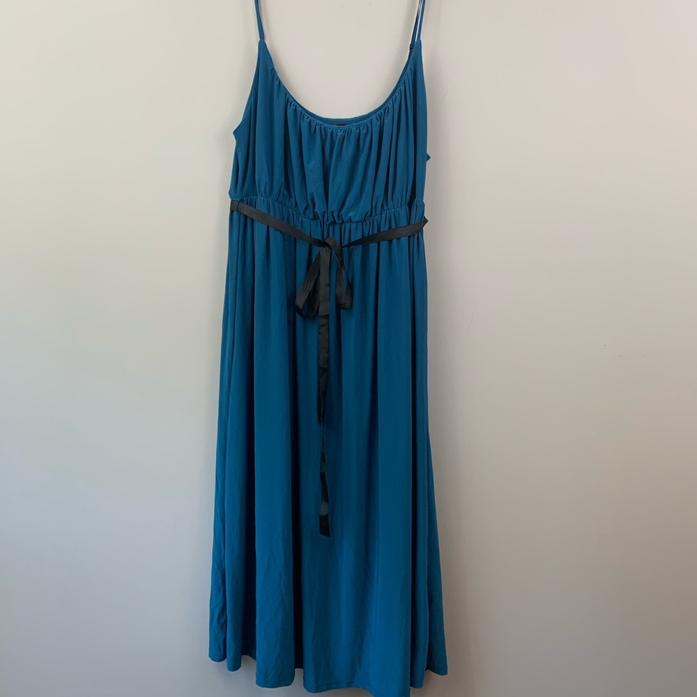 Daisy Fuentes dress- blue
